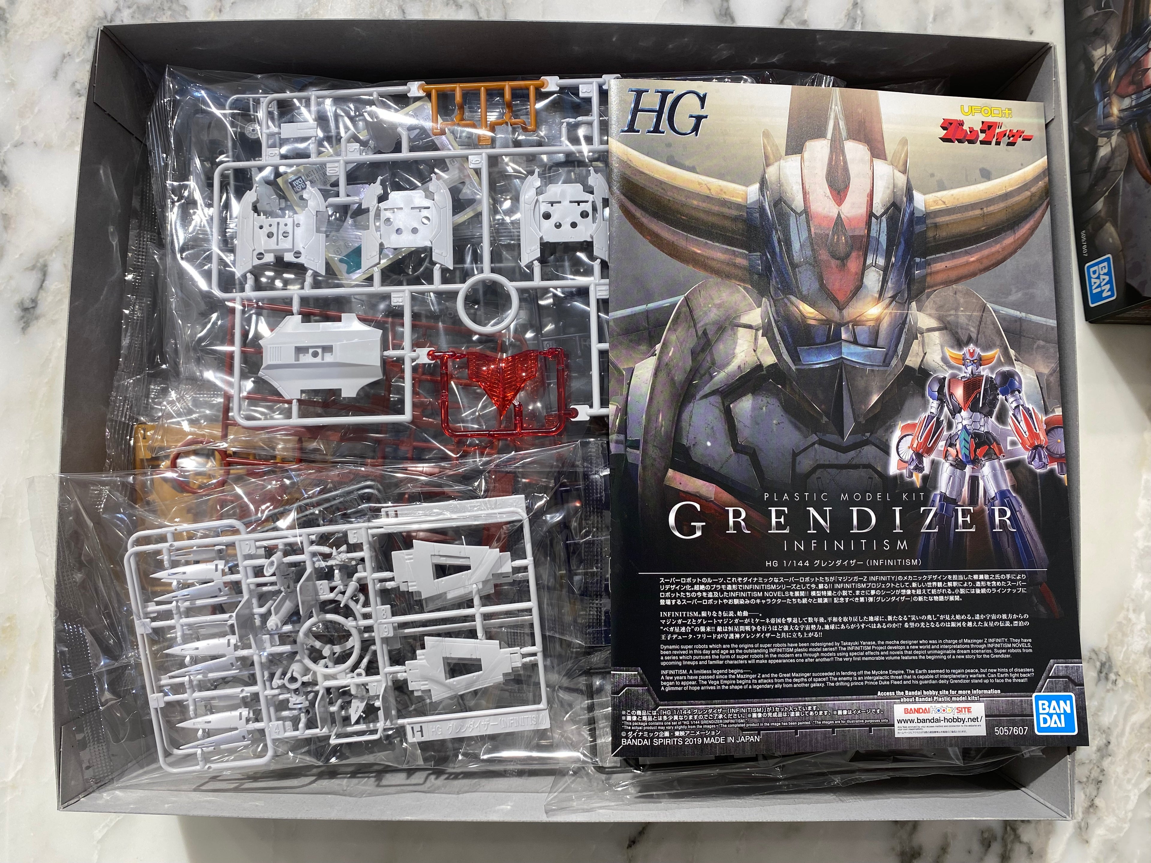 Grendizer Infinitism 1/144 plastic model kit