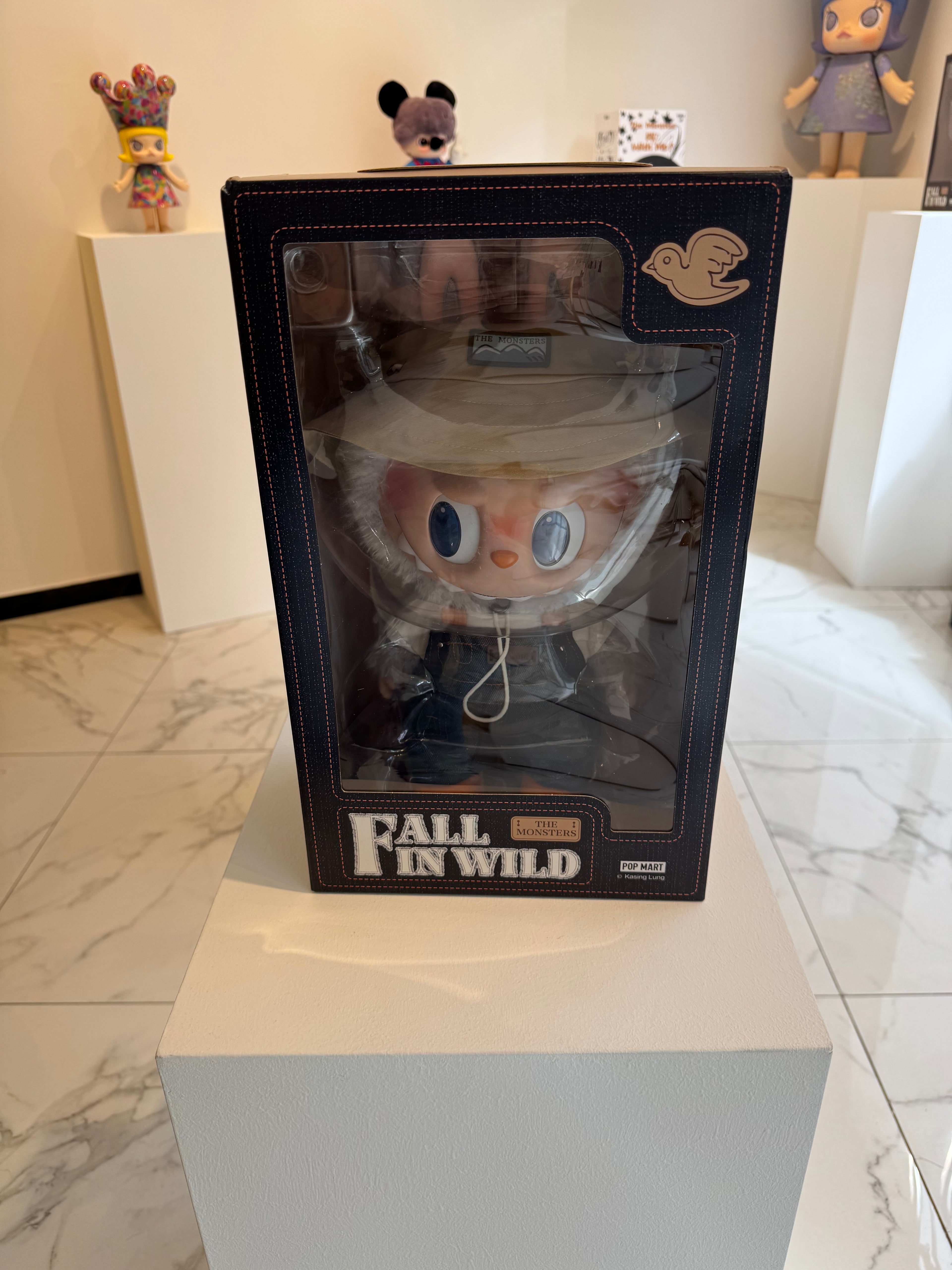 Labubu Fall in Wild 400%