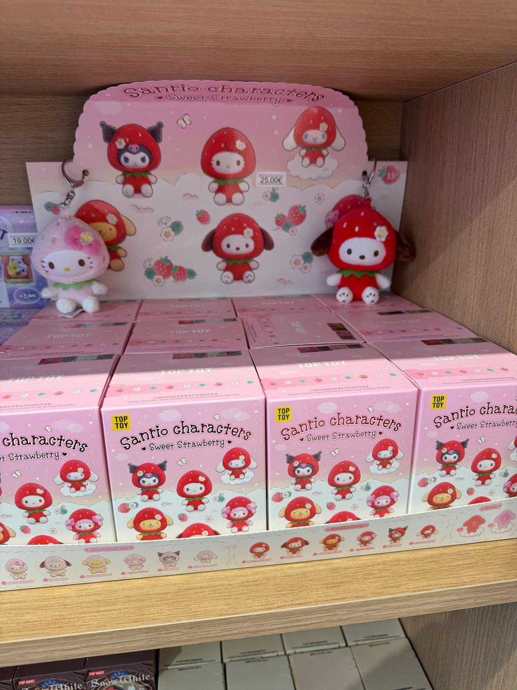 Sanrio Characters Sweet Strawberry